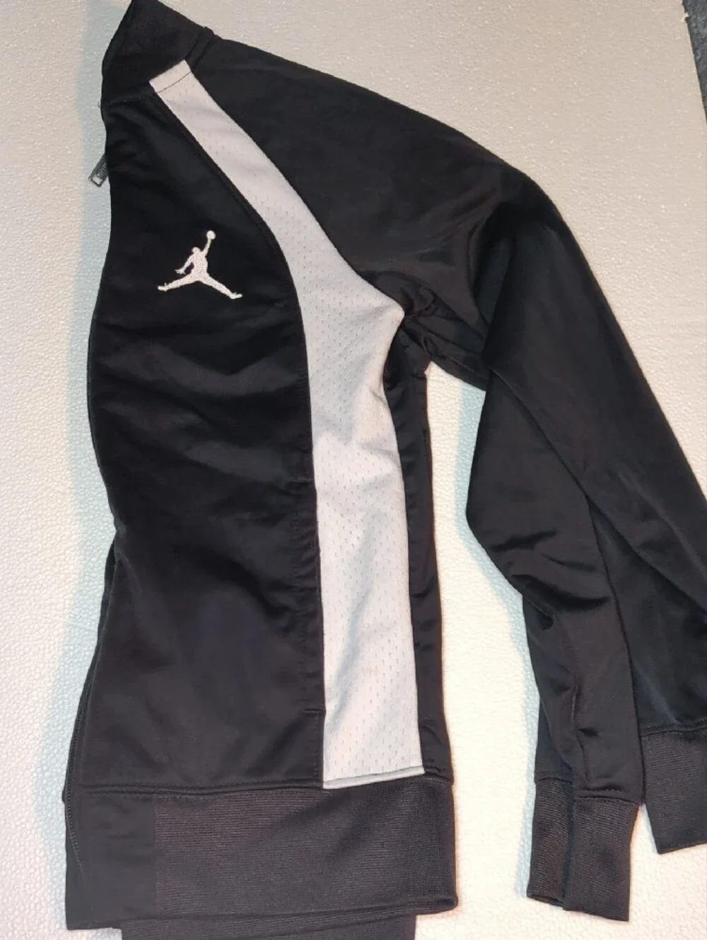 Jordan sleek black